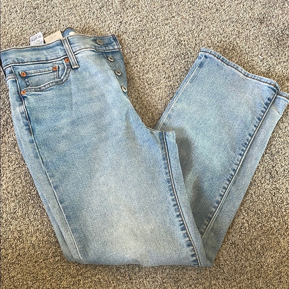 Levi's High Rise Light Blue Jeans